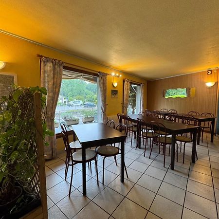 Symp'Hotel Nivolas-Vermelle Екстер'єр фото
