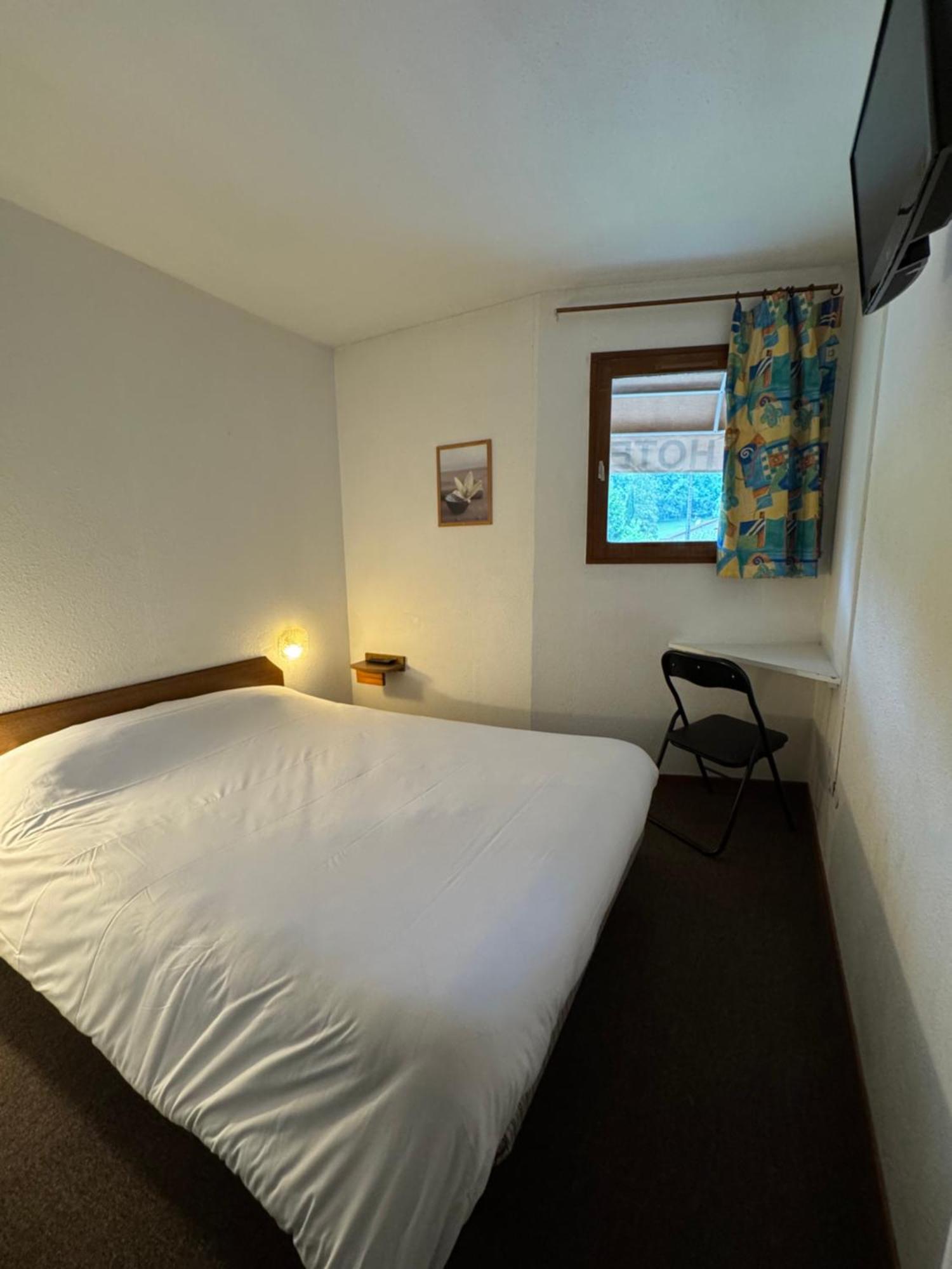 Symp'Hotel Nivolas-Vermelle Екстер'єр фото